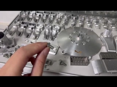 OEM ODM Medical Precision Mold Parts Bahan D2 tahan lama Permukaan yang dipoles