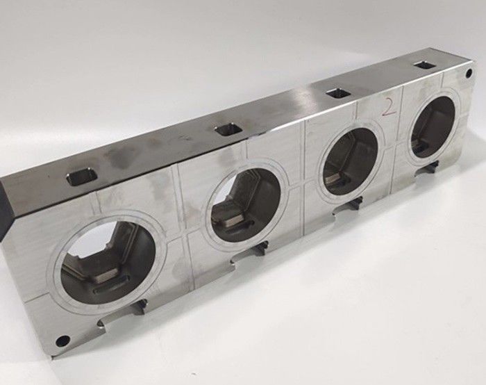 Praktis Precision Mold Parts Core Plate Untuk Kosmetik Plastik Mold